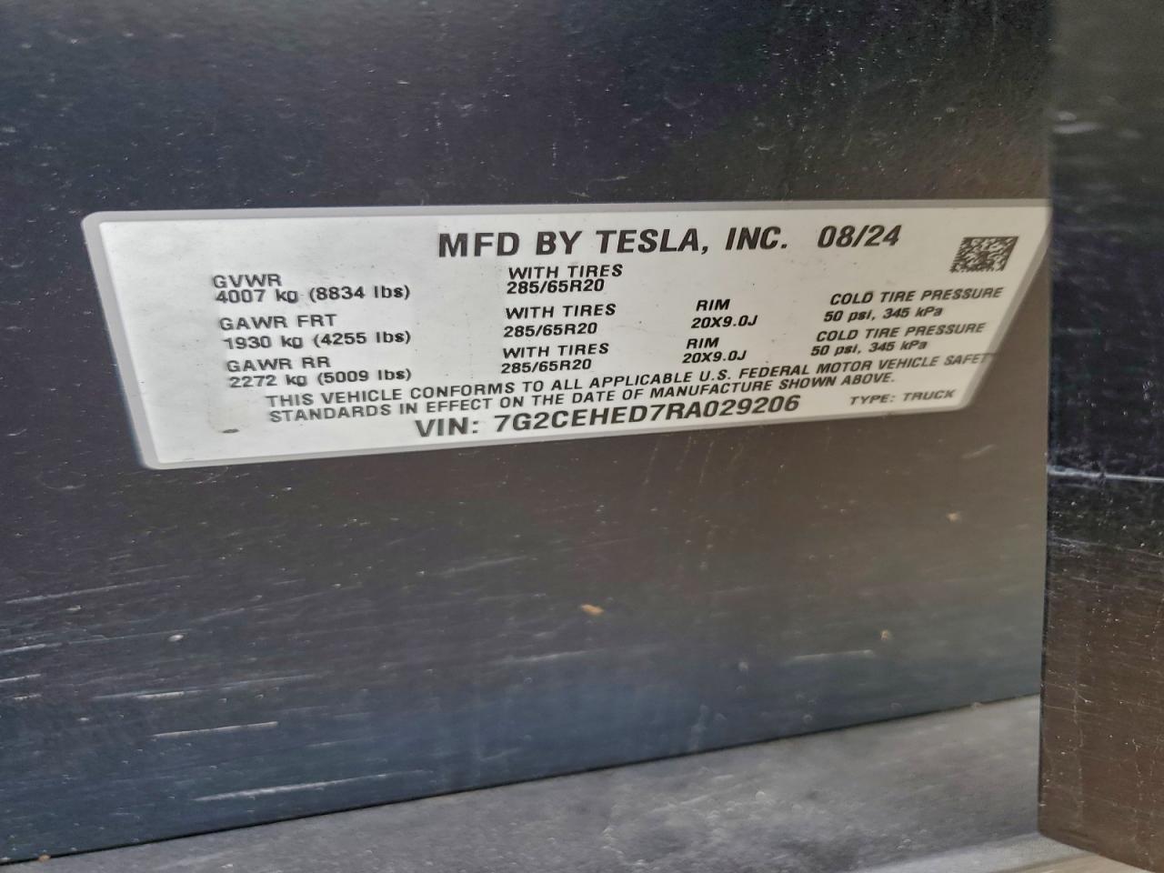 2024 TESLA Cybertruck