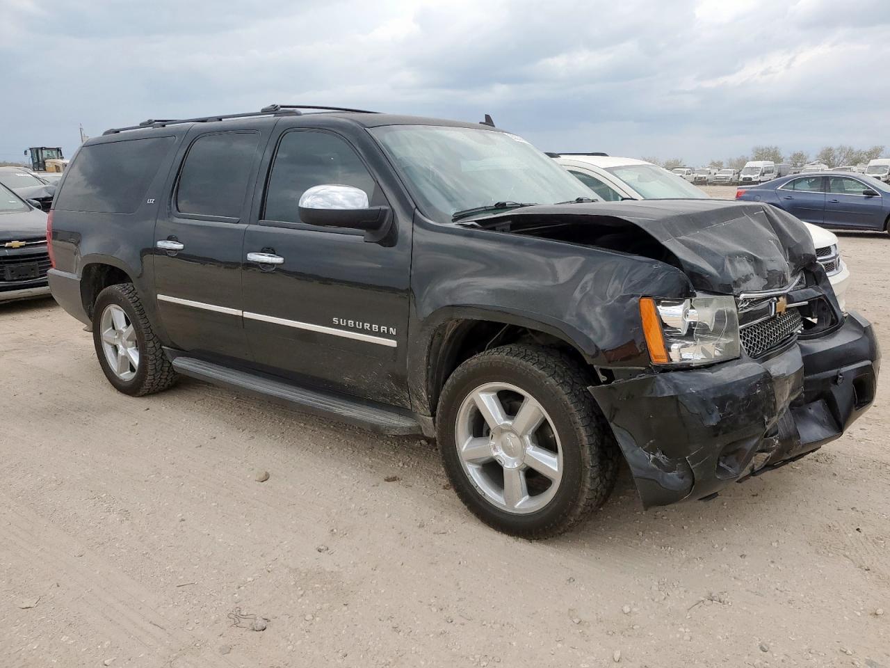 2013 CHEVROLET Suburban