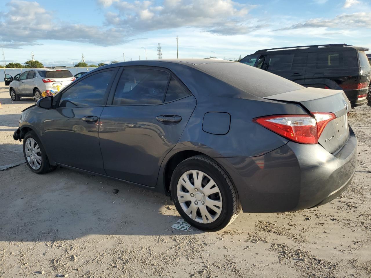 2015 TOYOTA COROLLA