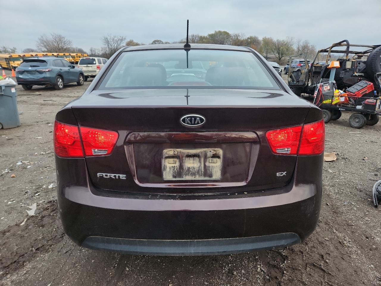 2010 KIA FORTE