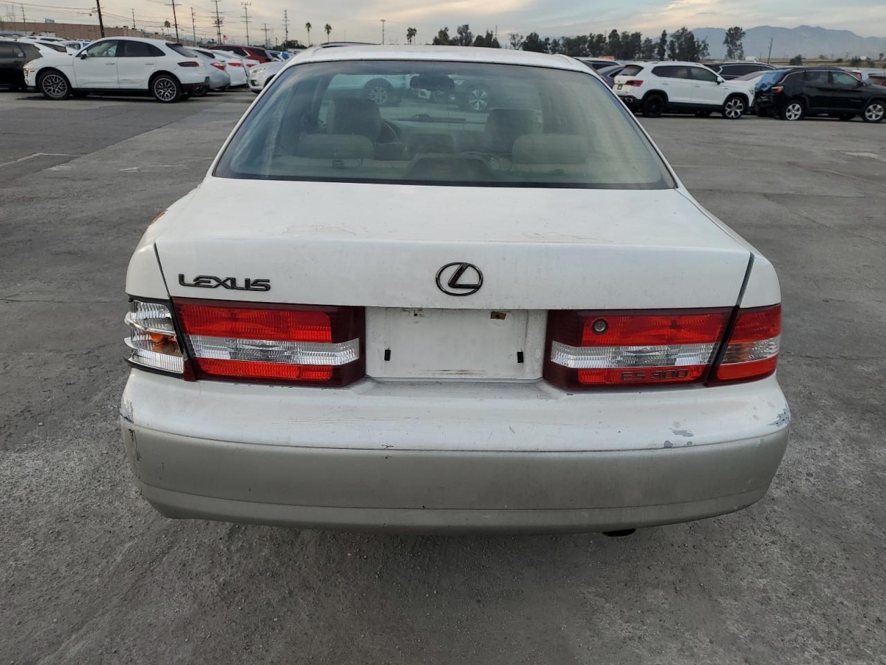 2000 LEXUS Es 300