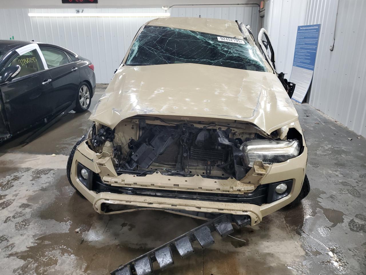 2016 TOYOTA TACOMA