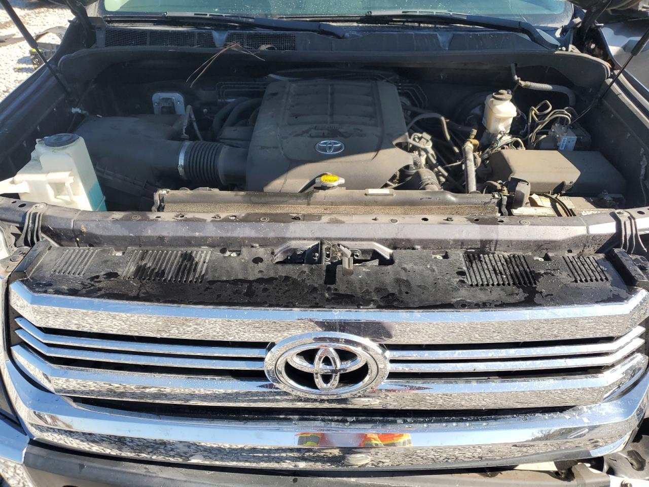 2017 TOYOTA TUNDRA