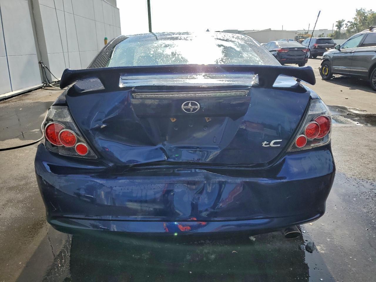 2010 TOYOTA SCION