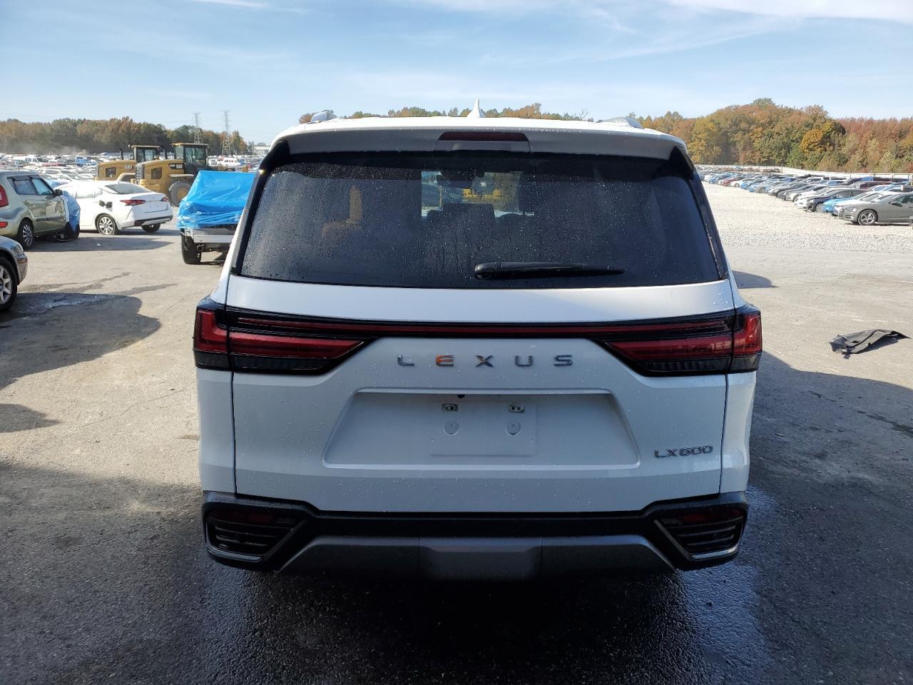 2024 LEXUS LX 600