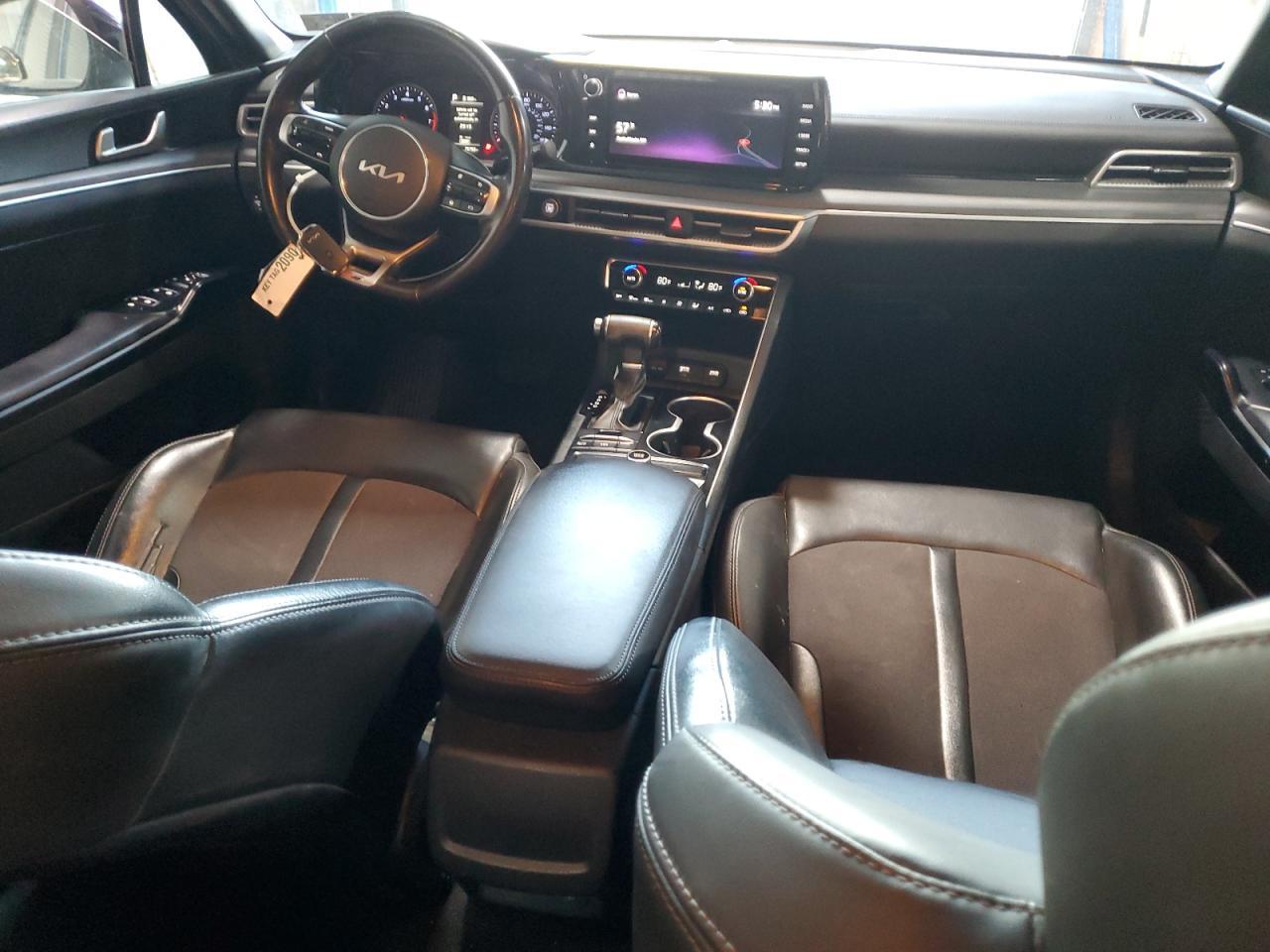 2022 KIA K5