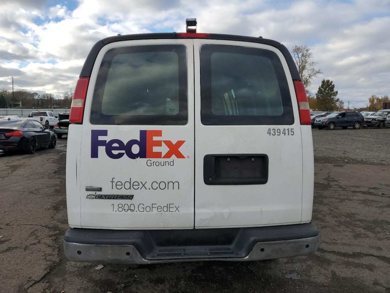 2011 CHEVROLET EXPRESS 2500