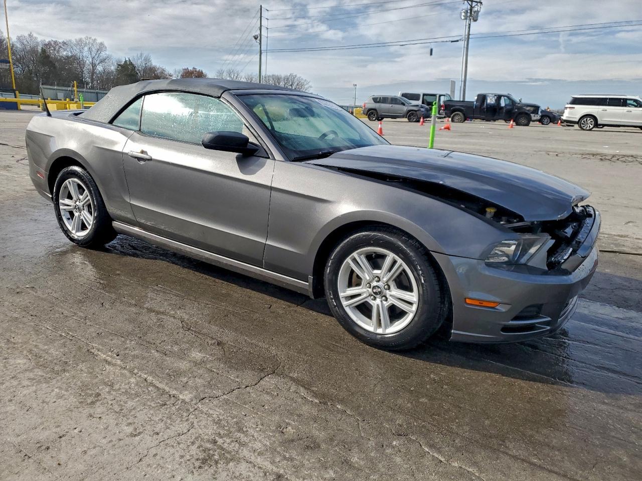 2013 FORD MUSTANG