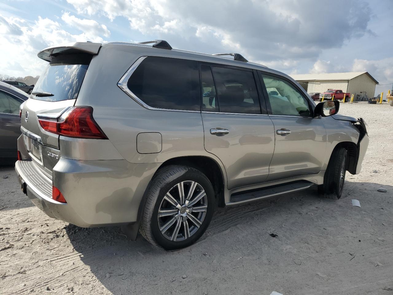 2017 LEXUS LX 570