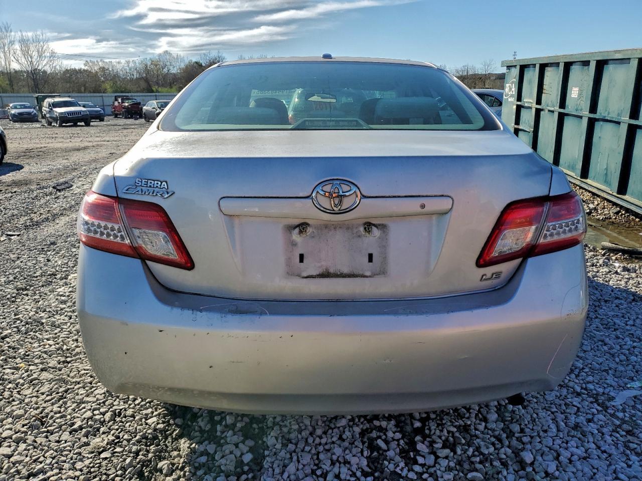 2010 TOYOTA CAMRY