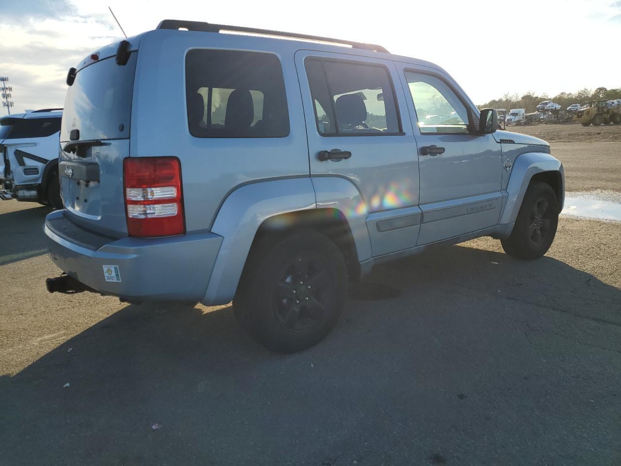 2012 JEEP Liberty