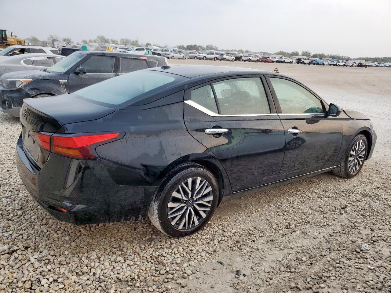 2025 NISSAN ALTIMA