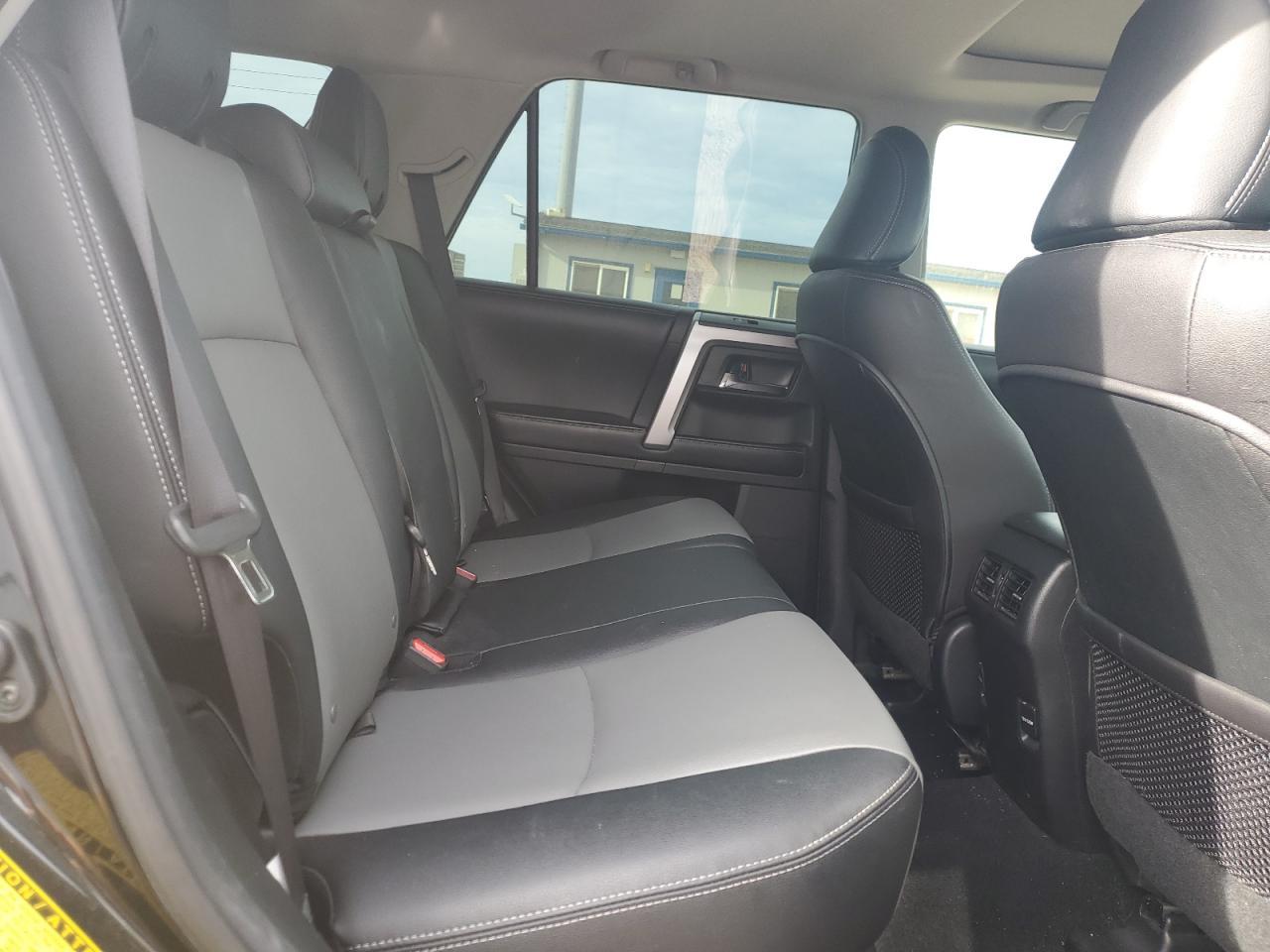 2016 TOYOTA 4Runner