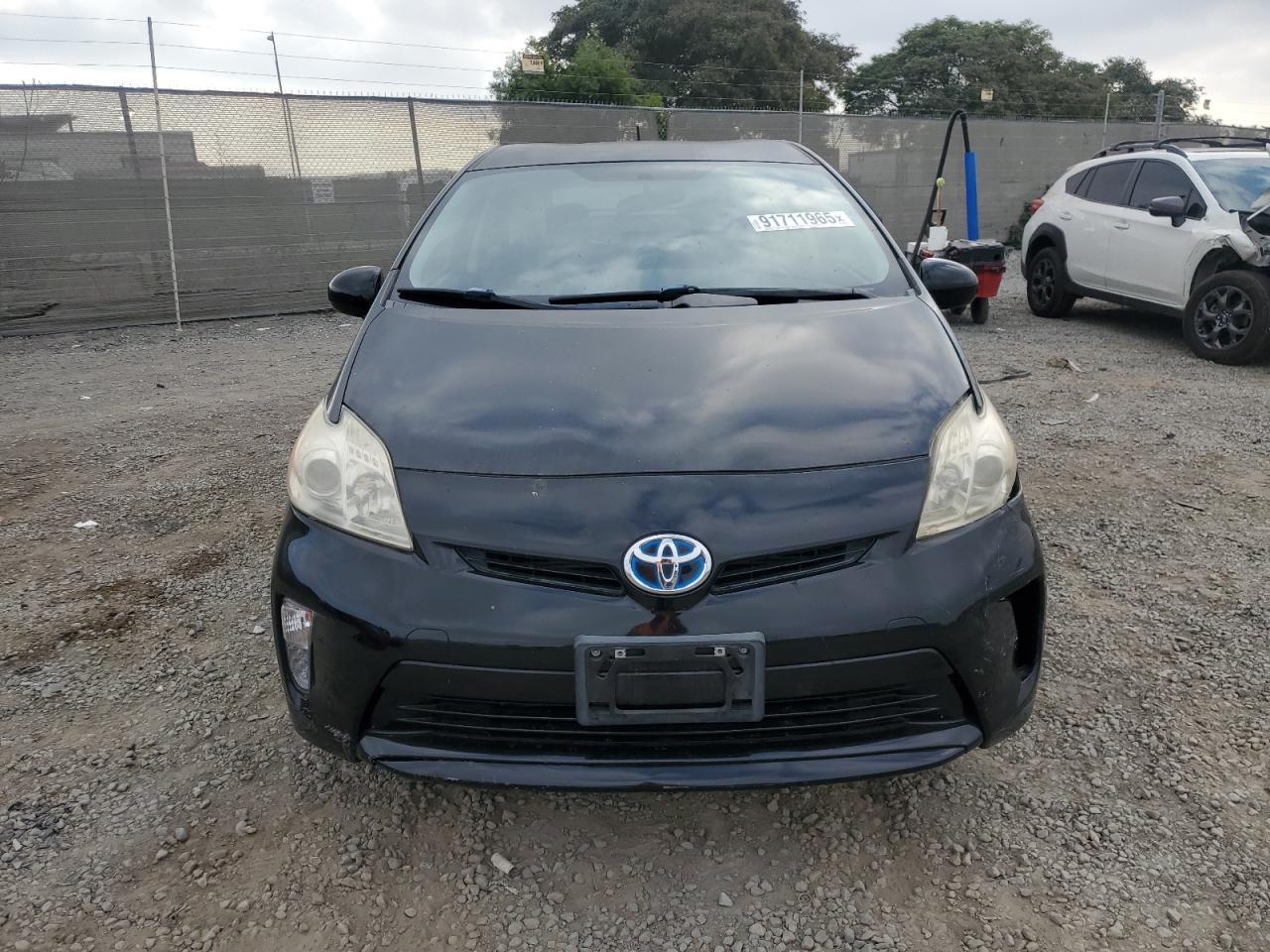 2013 TOYOTA PRIUS