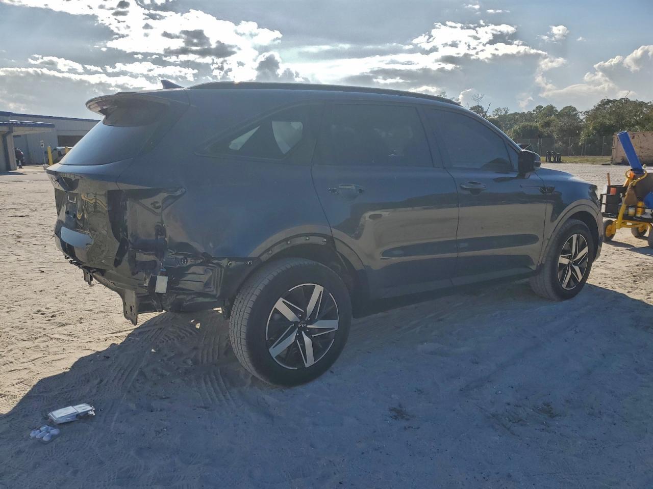 2023 KIA SORENTO