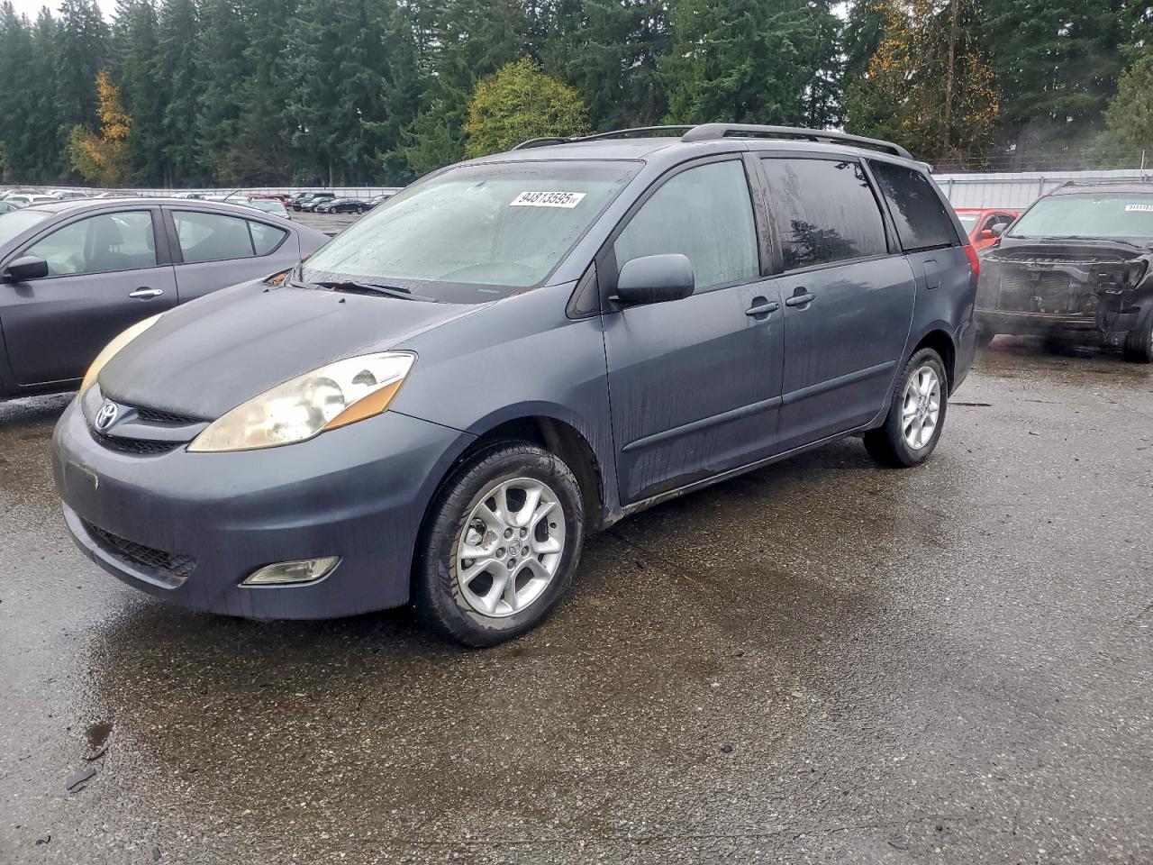 2006 TOYOTA SIENNA