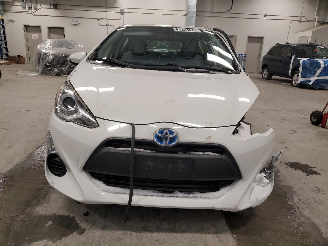 2015 TOYOTA Prius c