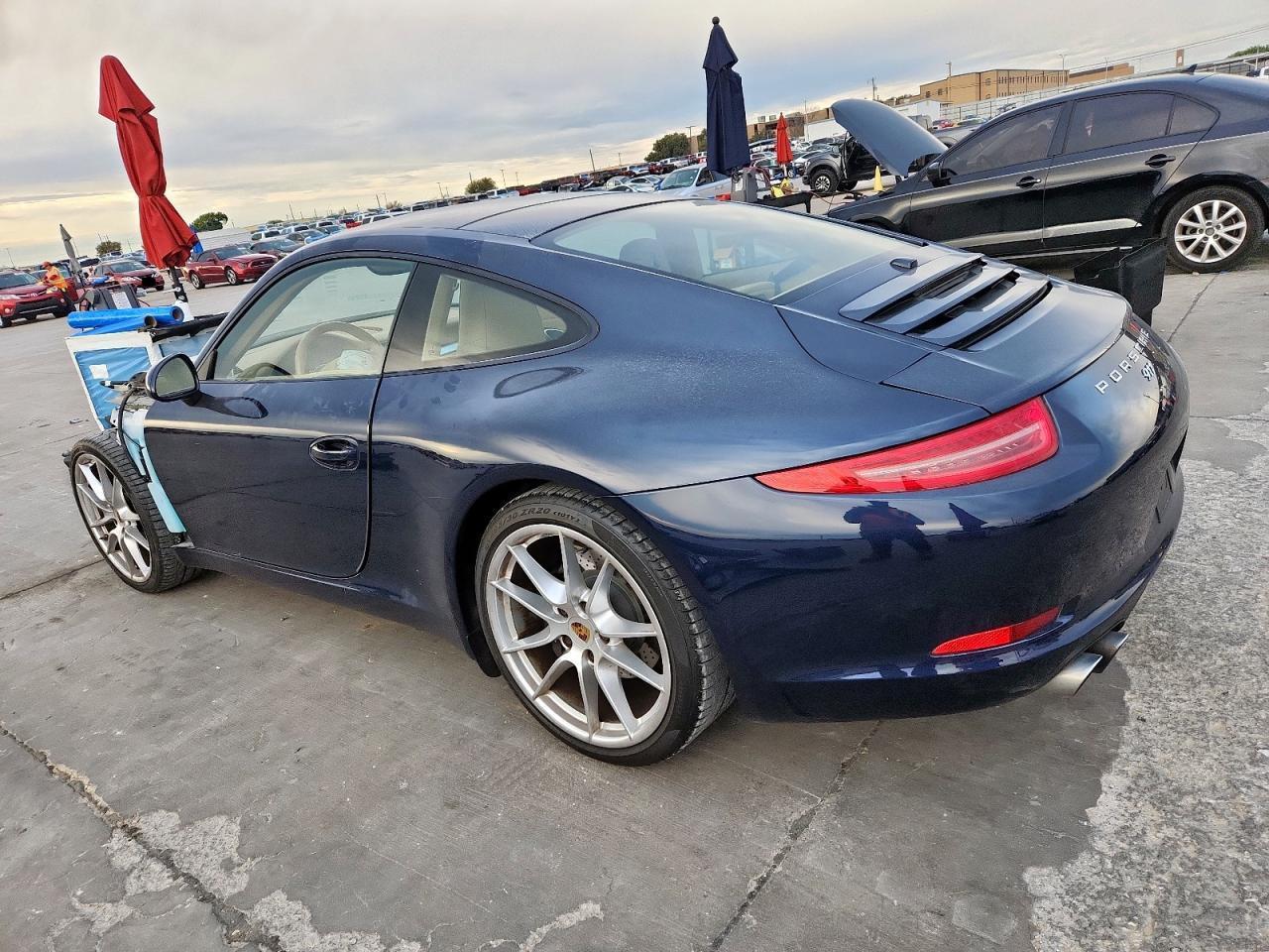 2015 PORSCHE 911