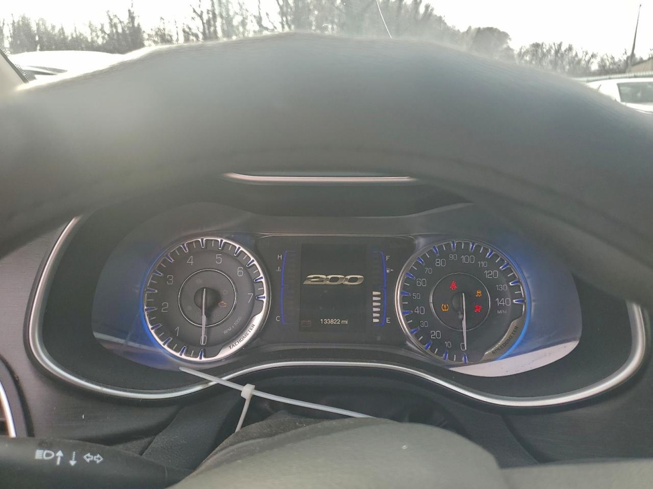 2015 CHRYSLER 200