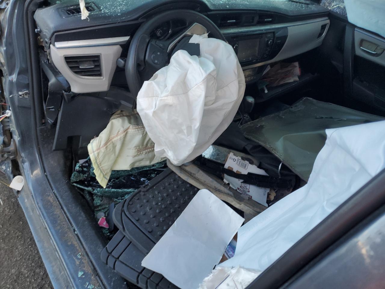 2015 TOYOTA COROLLA