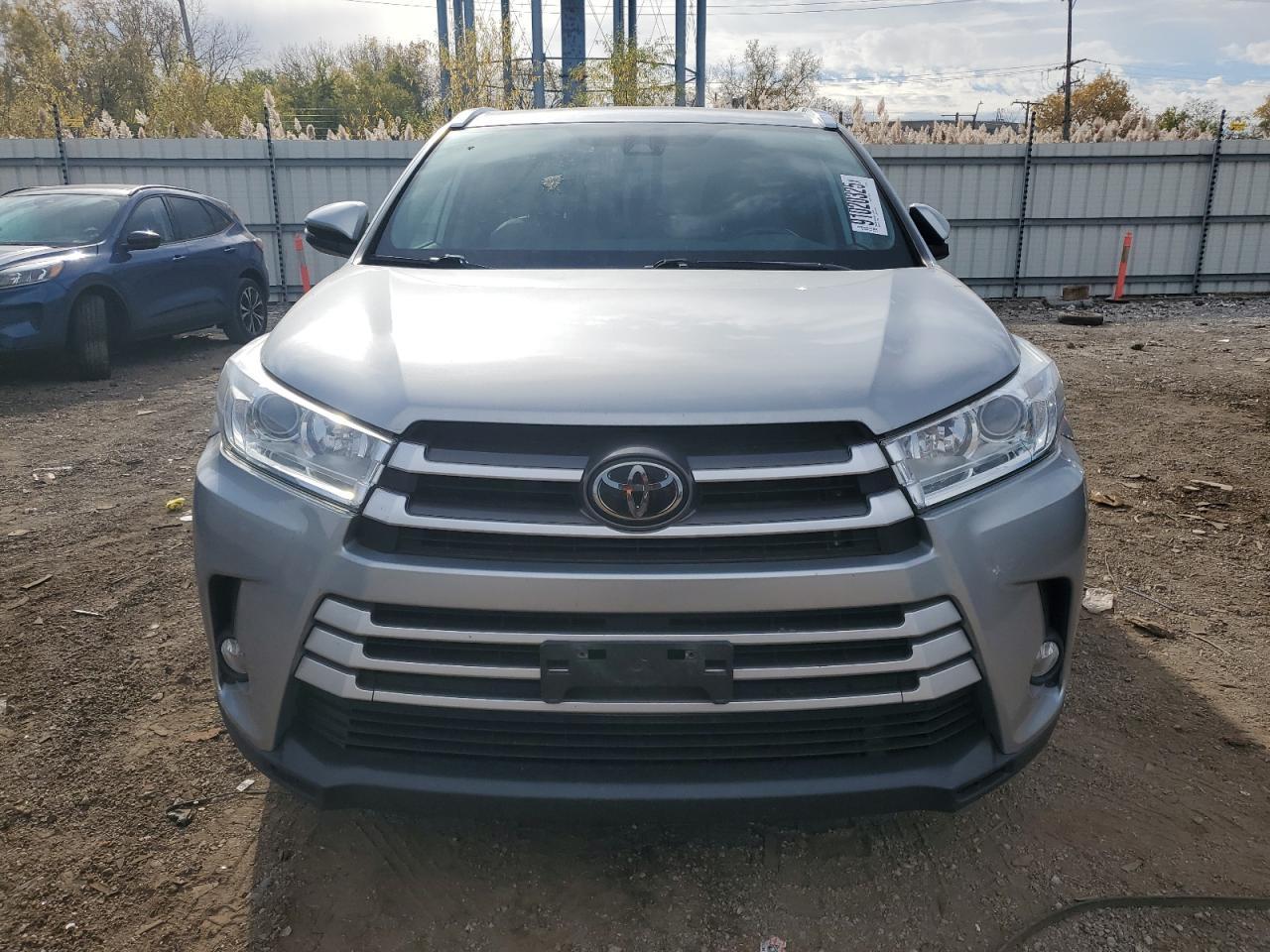 2018 TOYOTA HIGHLANDER