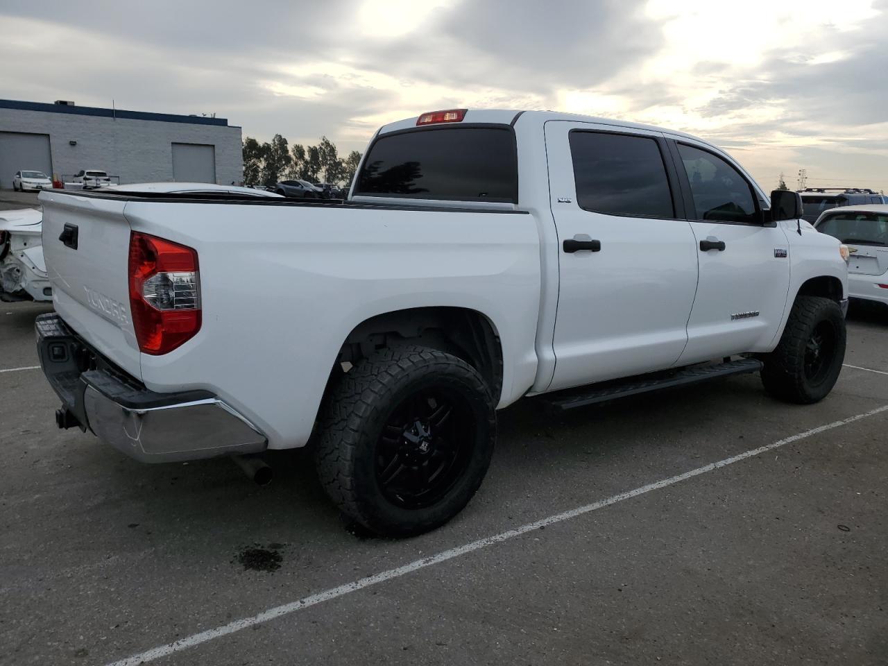 2014 TOYOTA TUNDRA