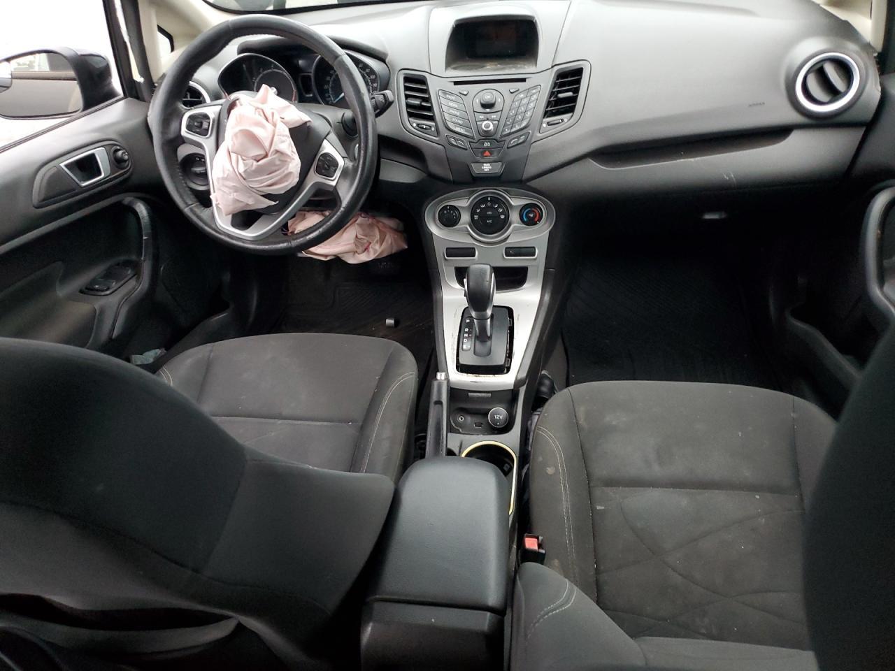 2015 FORD Fiesta