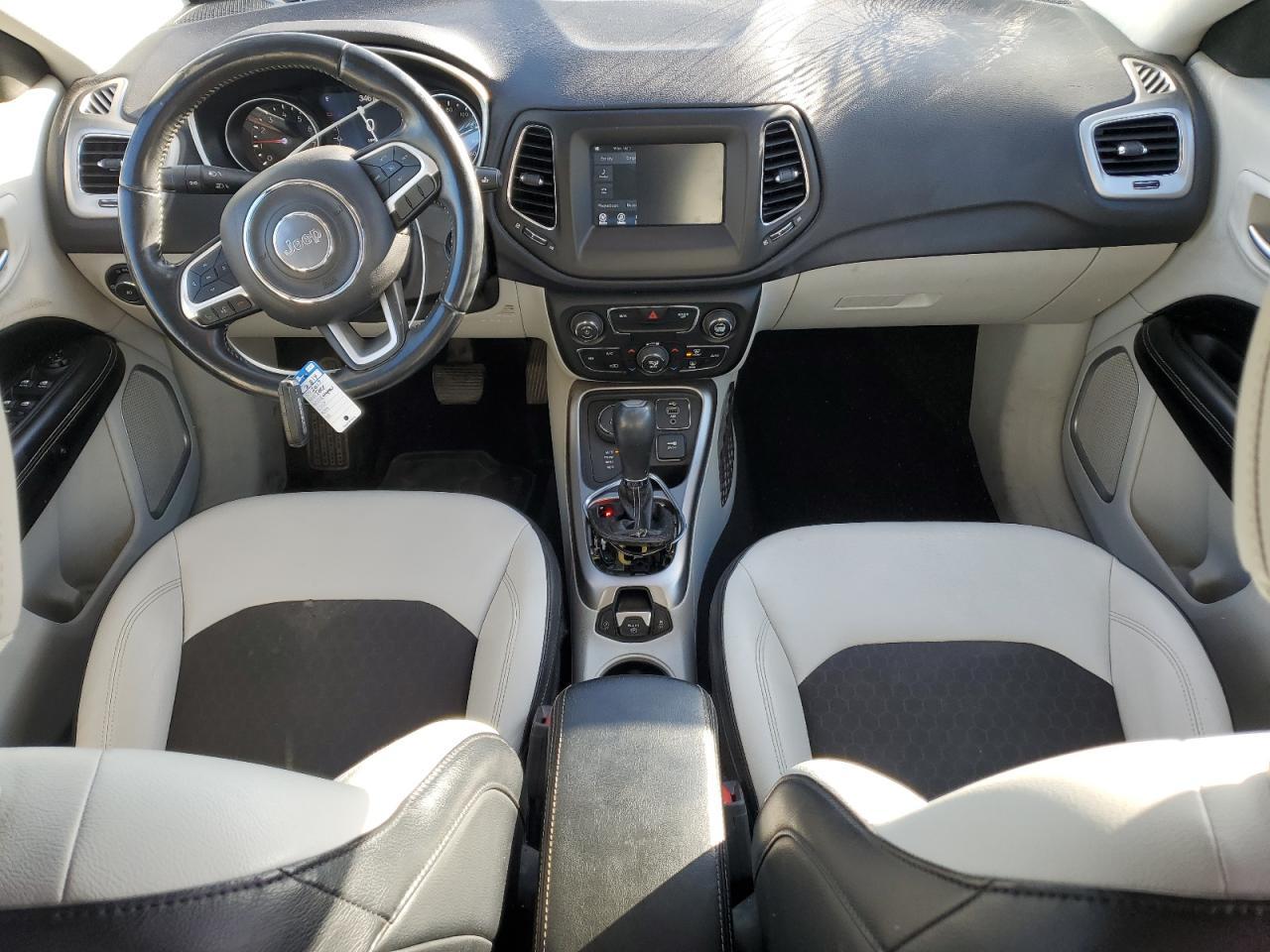 2017 JEEP Compass