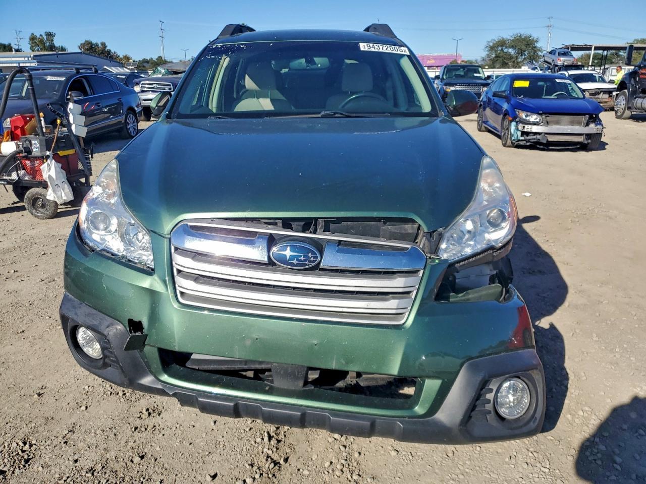2013 SUBARU Outback