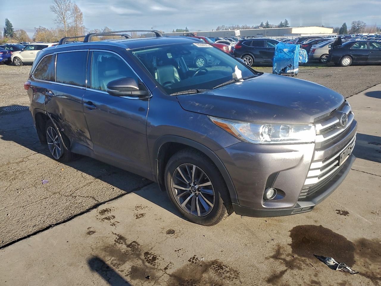 2019 TOYOTA HIGHLANDER