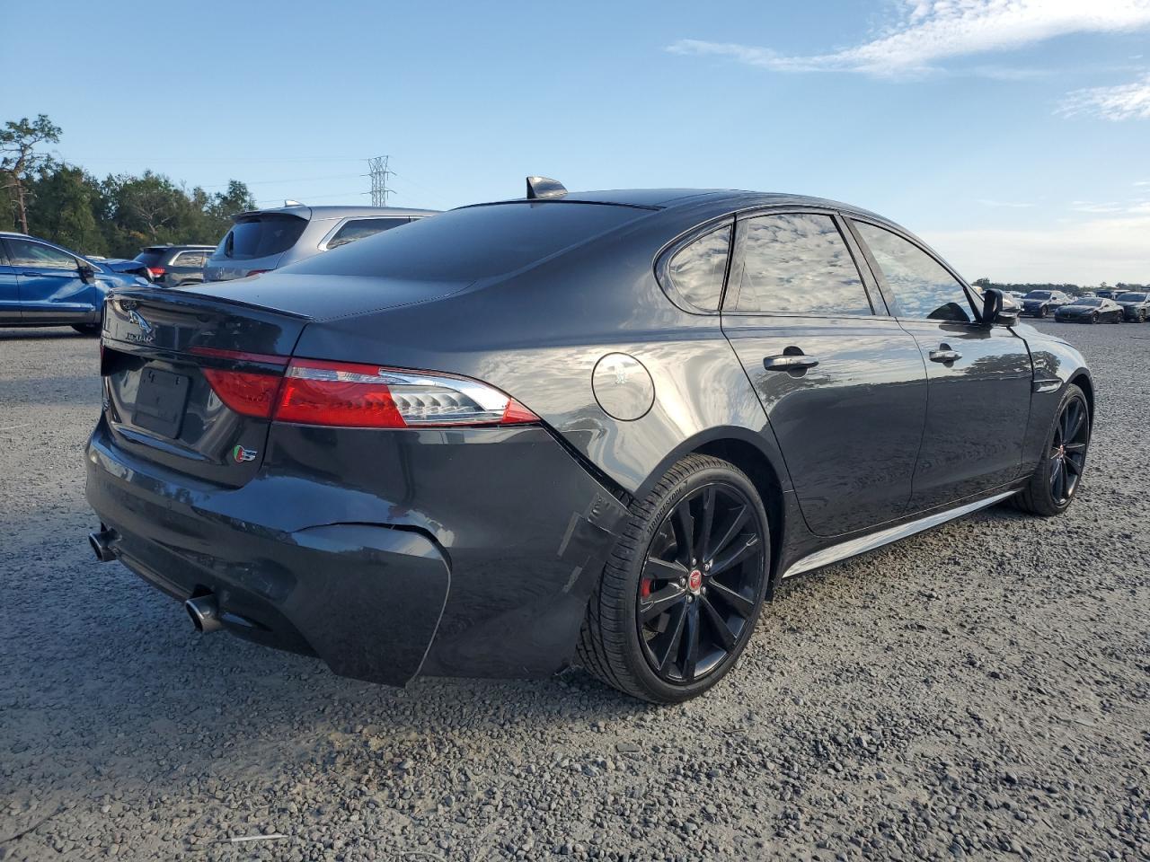 2017 JAGUAR XF