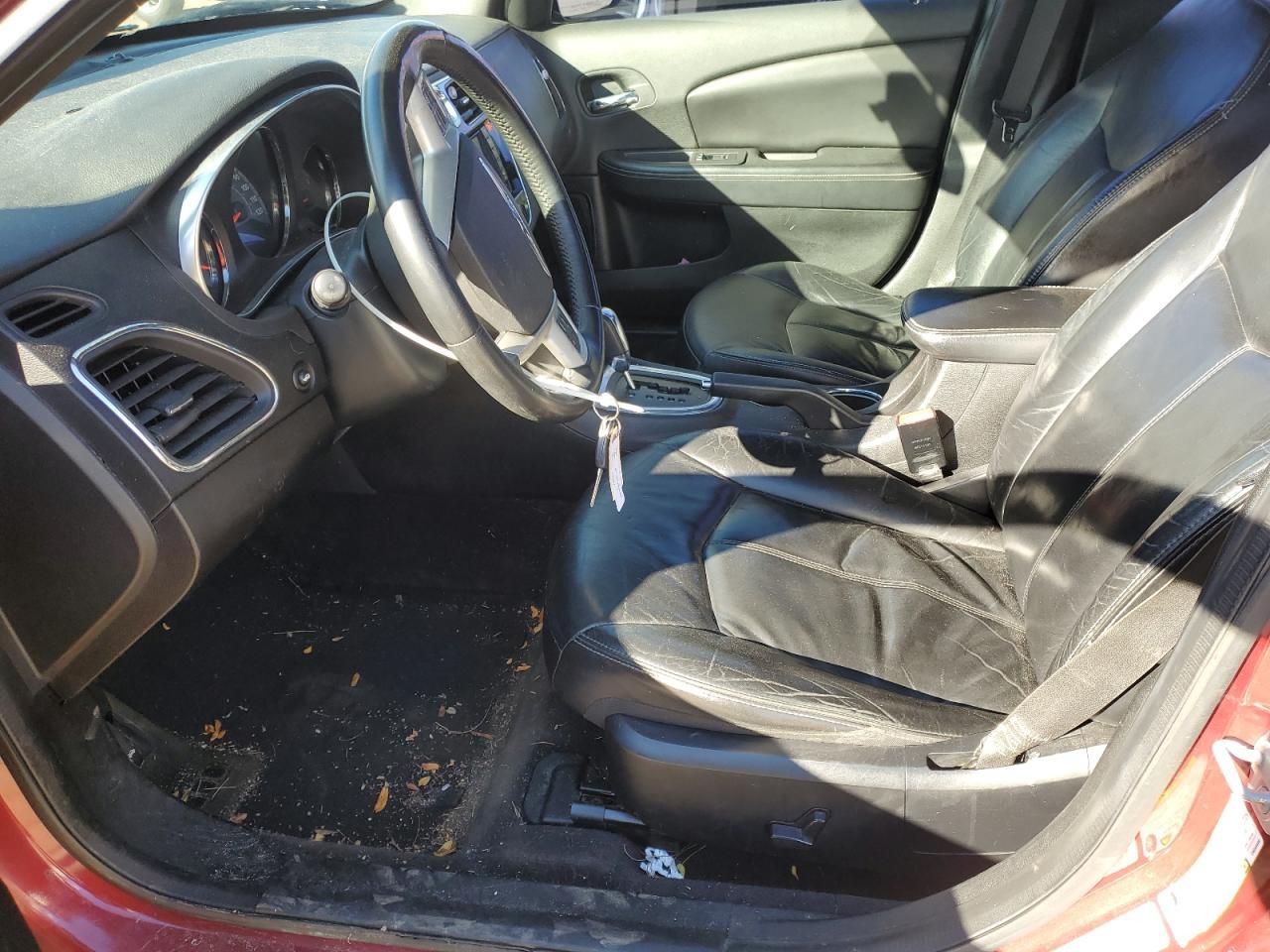 2012 CHRYSLER 200