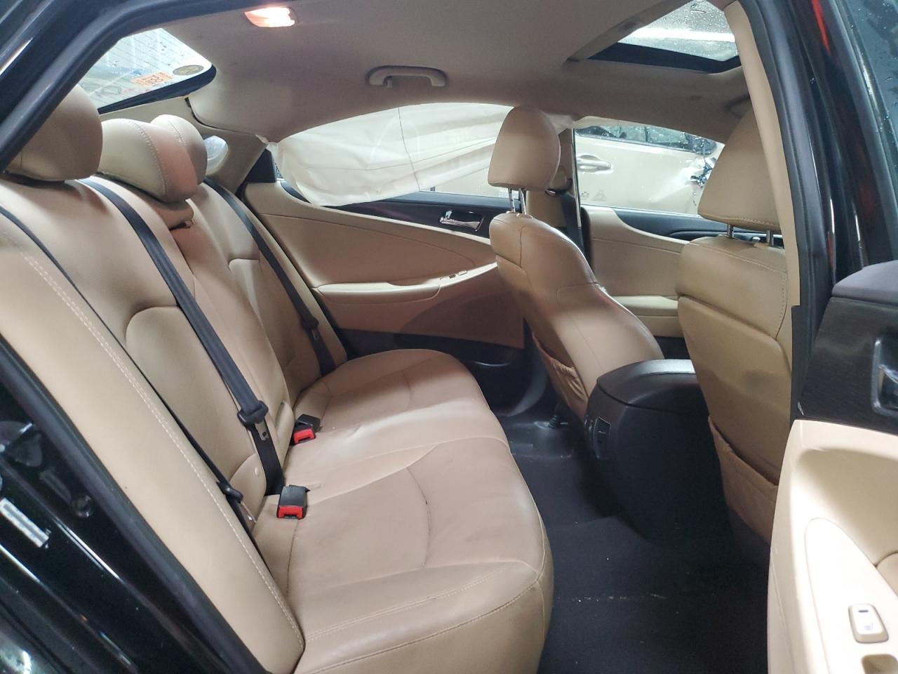 2011 HYUNDAI SONATA