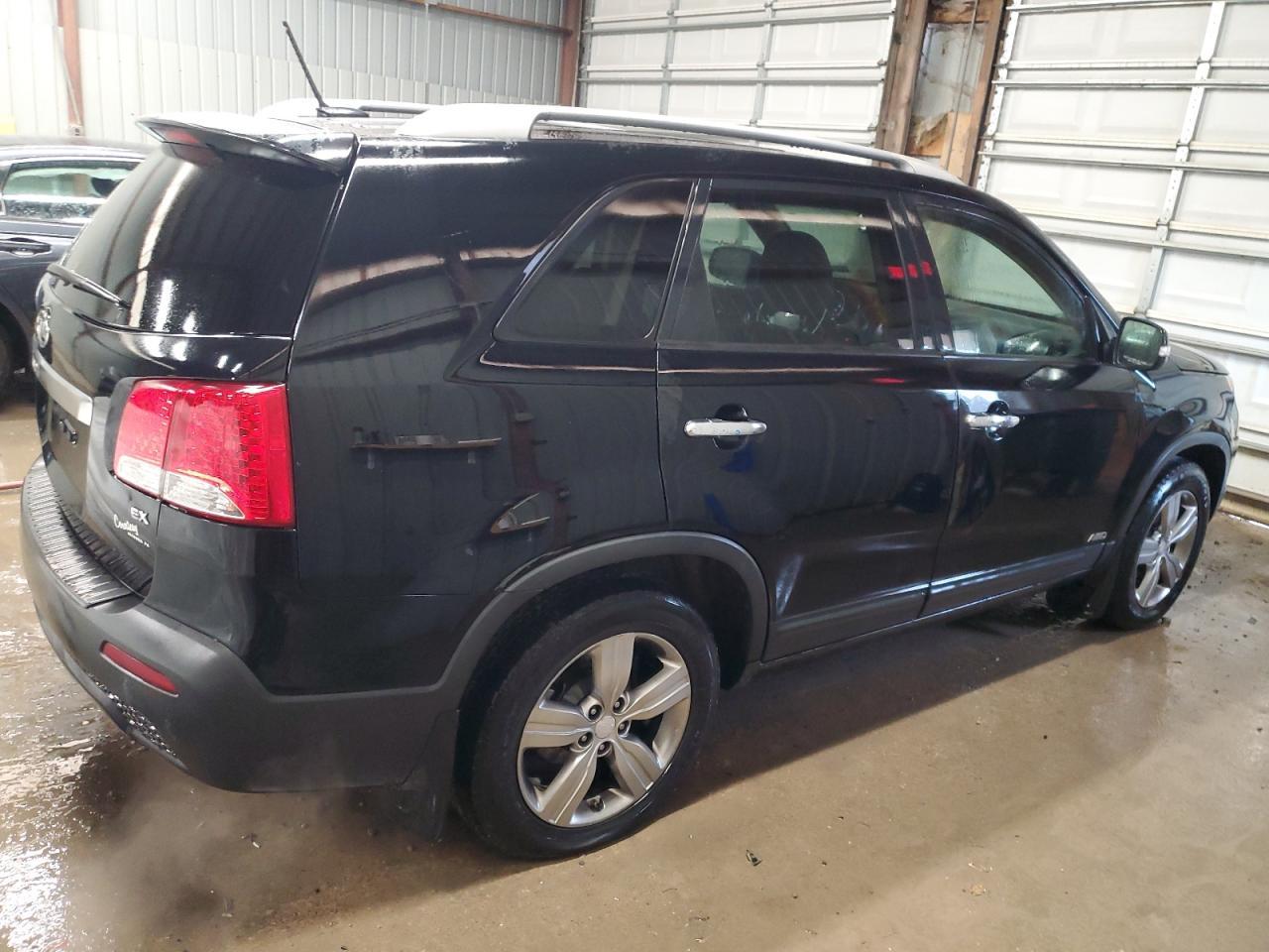2013 KIA SORENTO