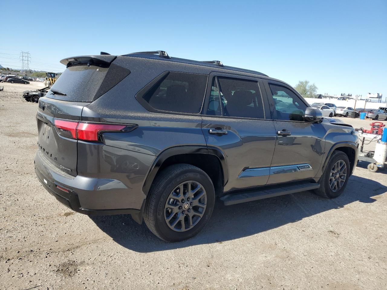 2025 TOYOTA Sequoia