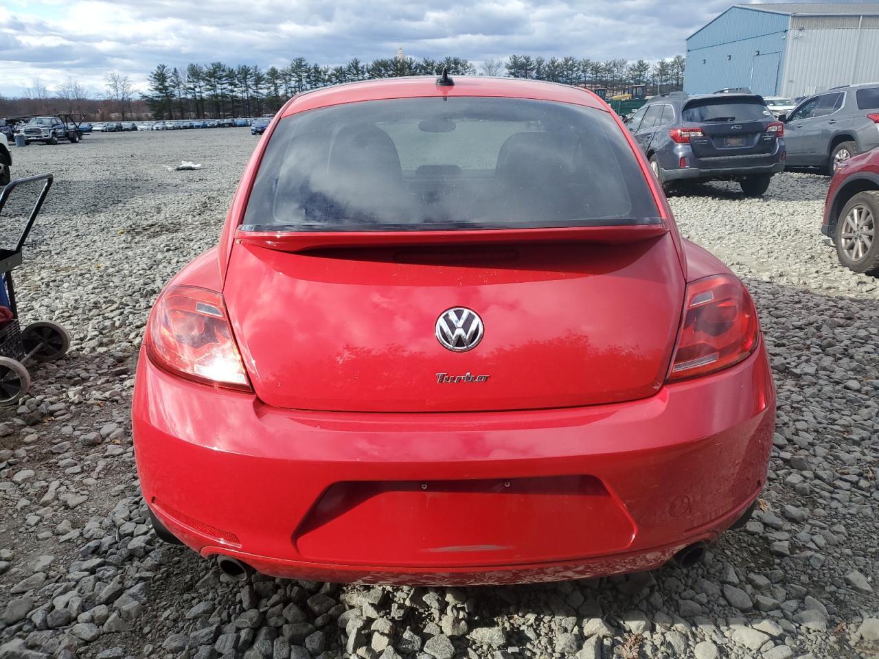 2013 VOLKSWAGEN Beetle