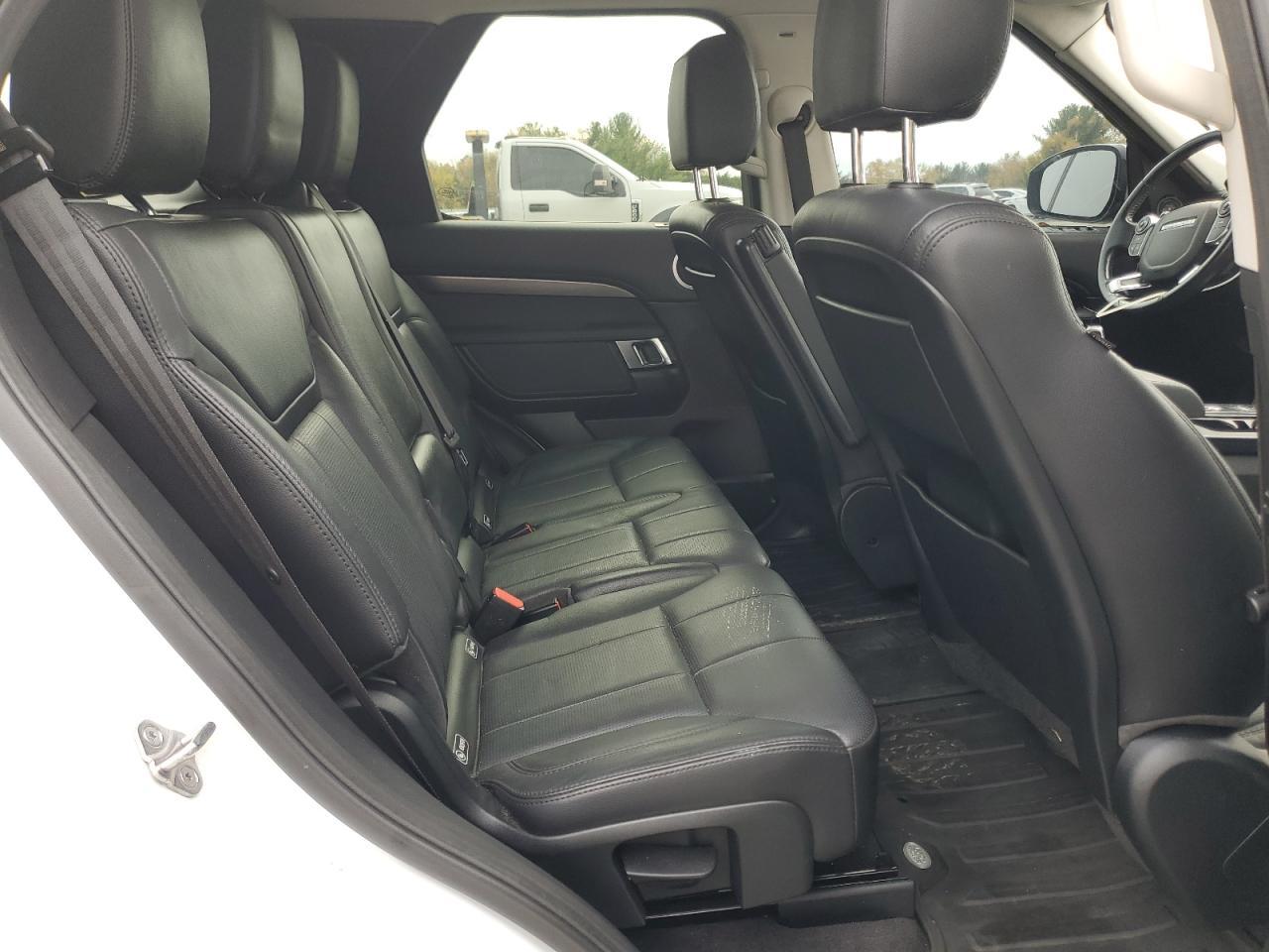 2017 LAND ROVER Discovery