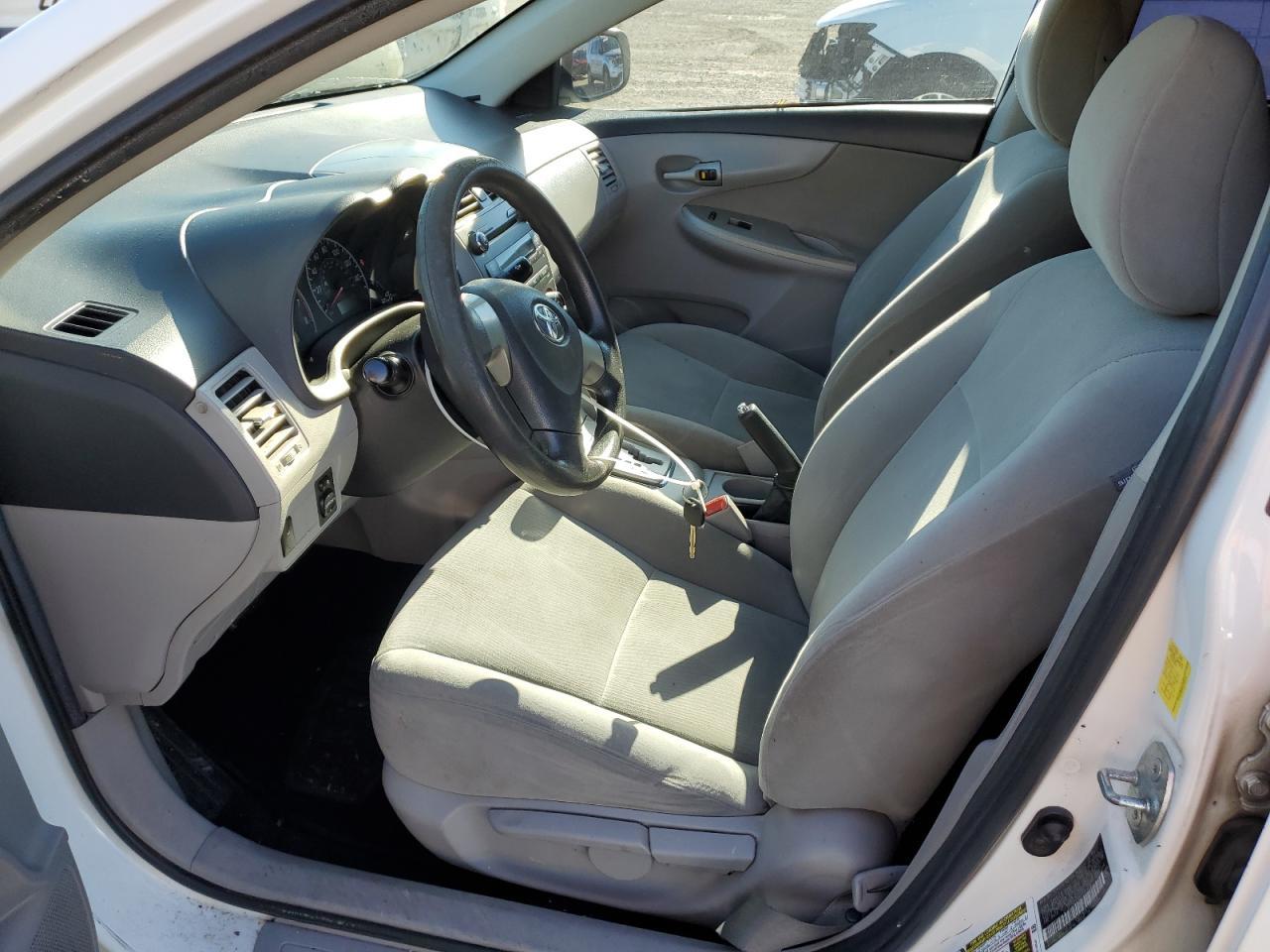 2011 TOYOTA COROLLA