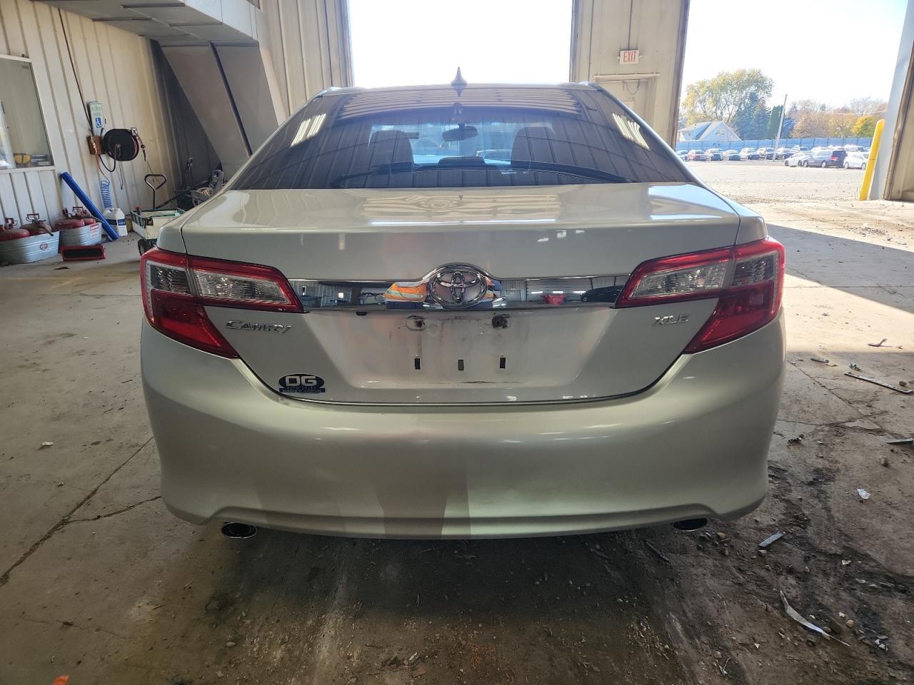 2012 TOYOTA CAMRY