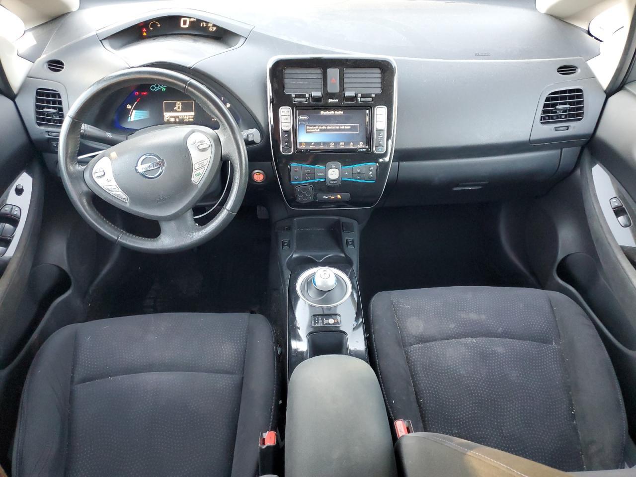 2016 NISSAN LEAF