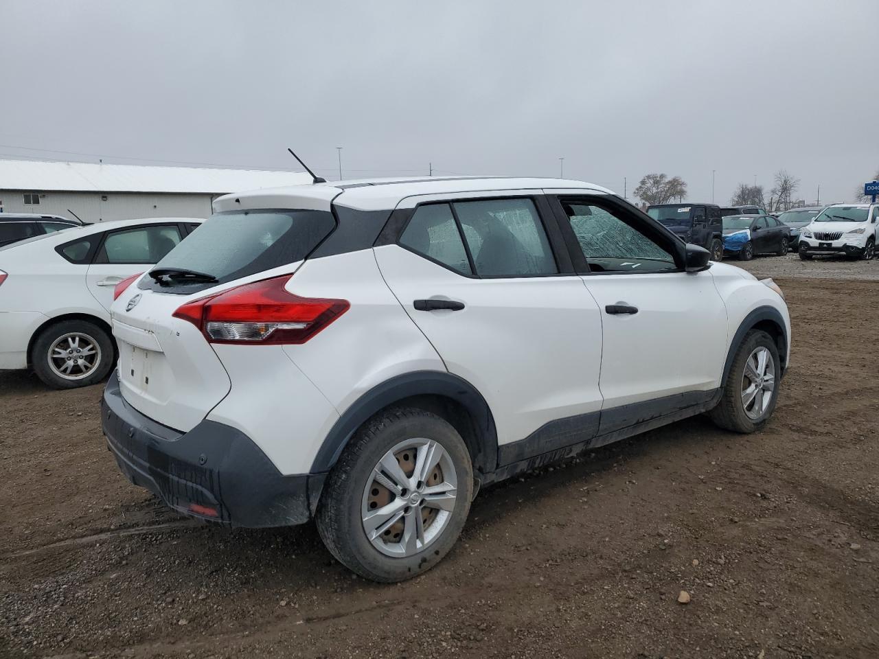 2020 NISSAN KICKS