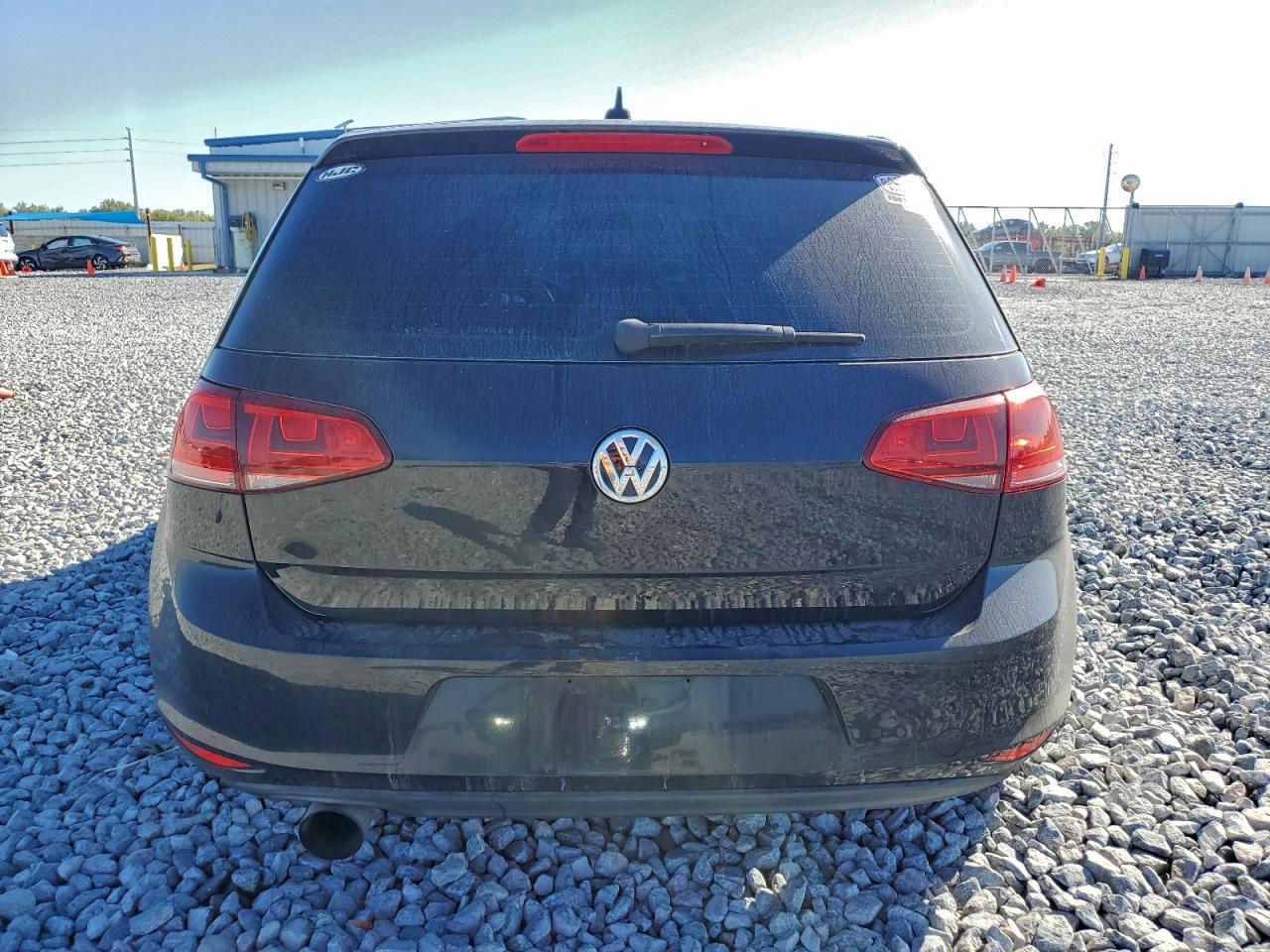 2016 VOLKSWAGEN GOLF