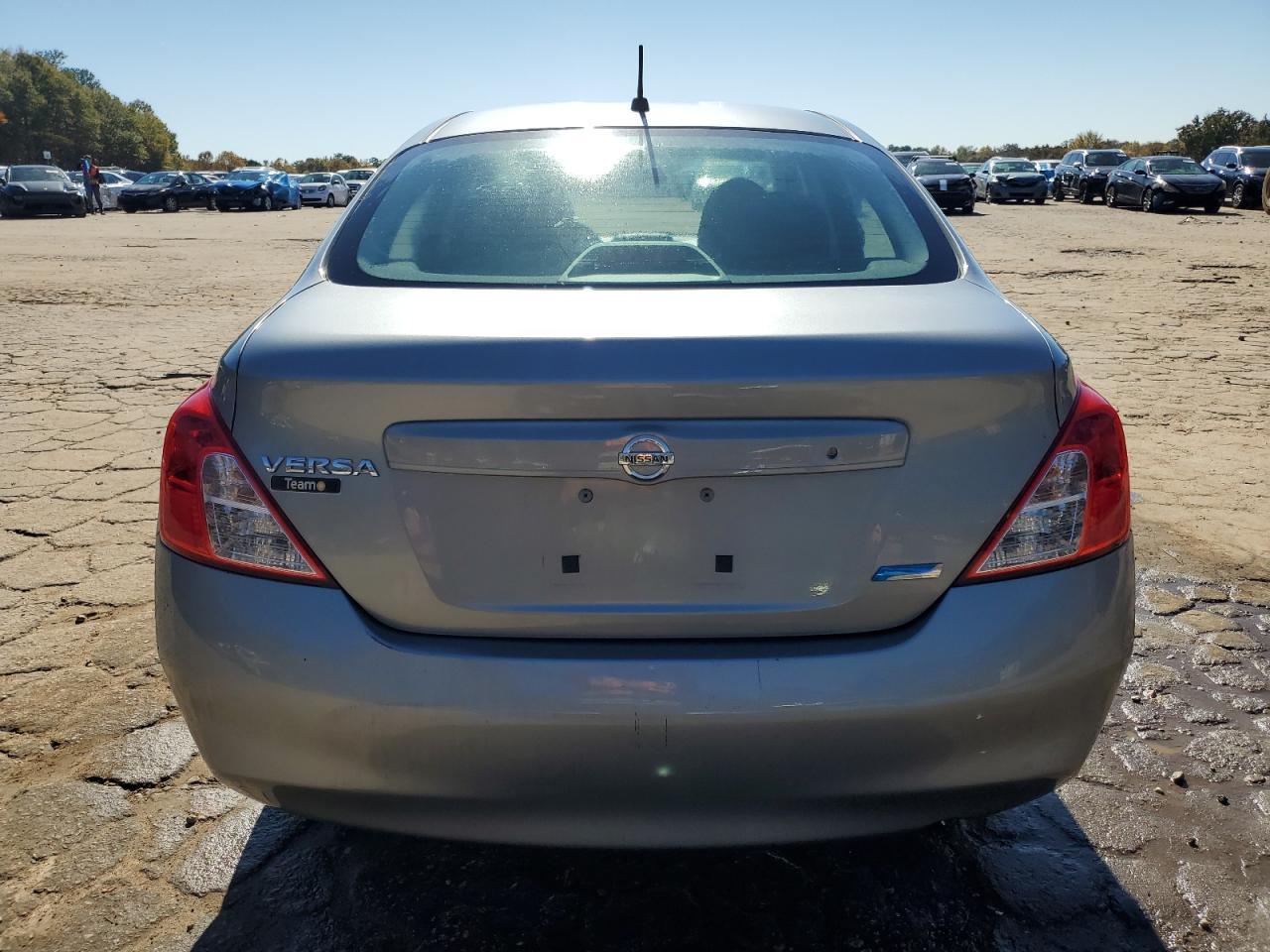 2012 NISSAN VERSA