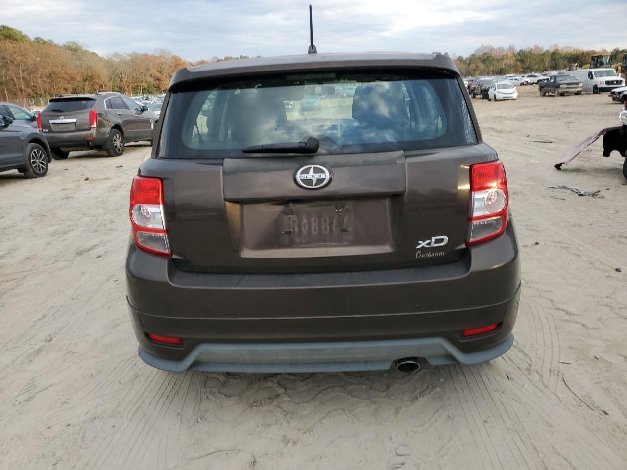 2011 TOYOTA SCION