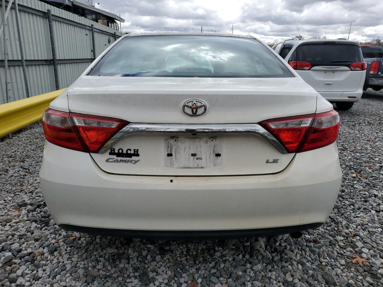 2015 TOYOTA CAMRY
