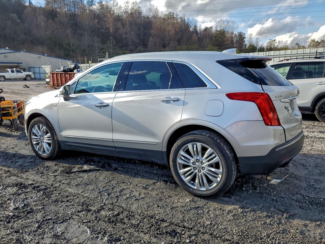2018 CADILLAC XT5