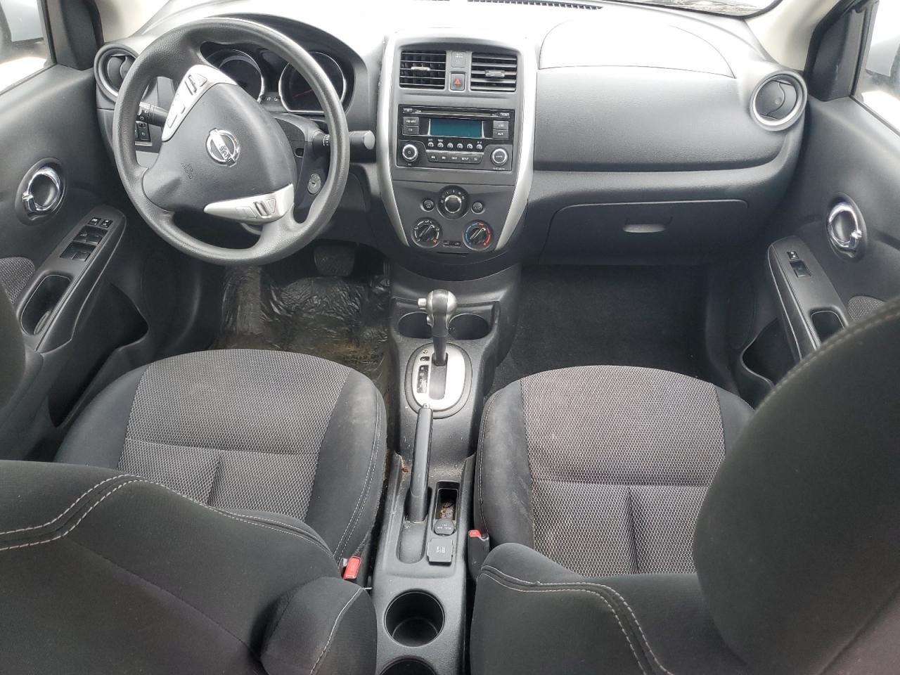 2015 NISSAN VERSA