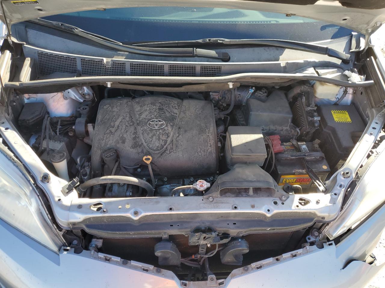 2018 TOYOTA SIENNA