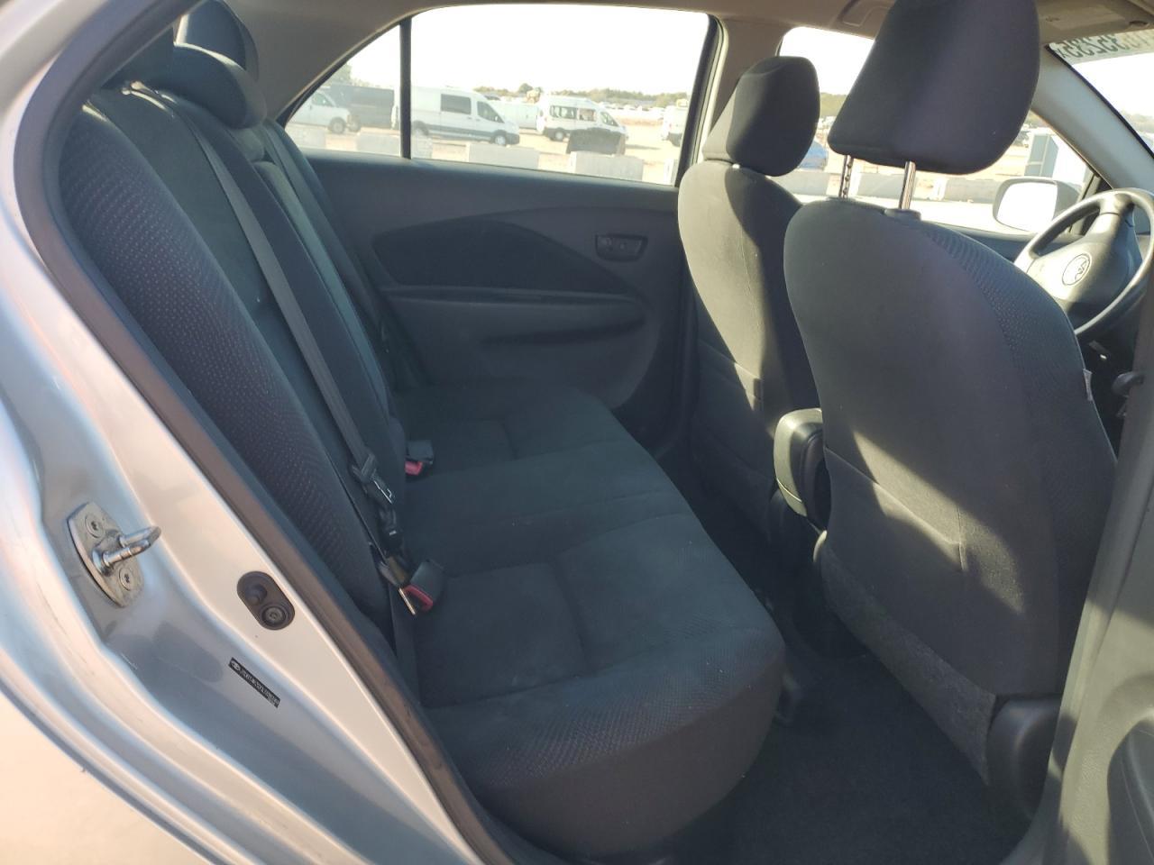 2012 TOYOTA YARIS