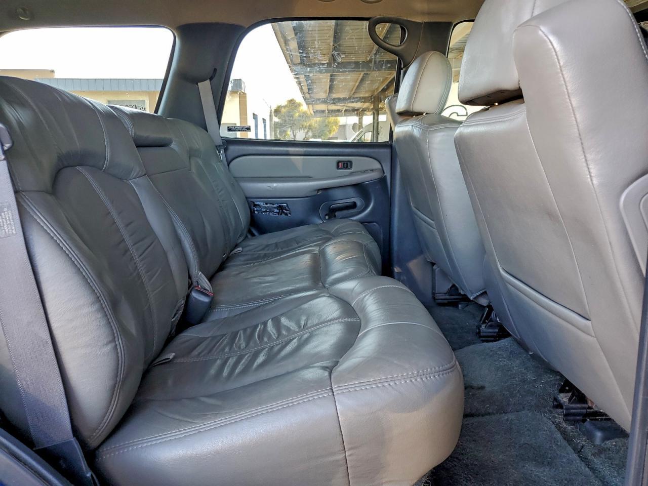 2002 CHEVROLET Tahoe